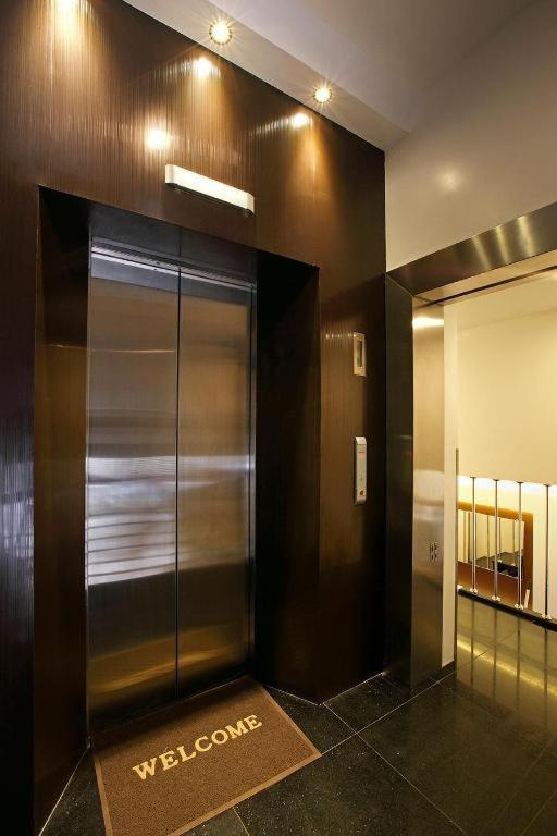 Clover City Center Plus Hotel Yangon Eksteriør bilde
