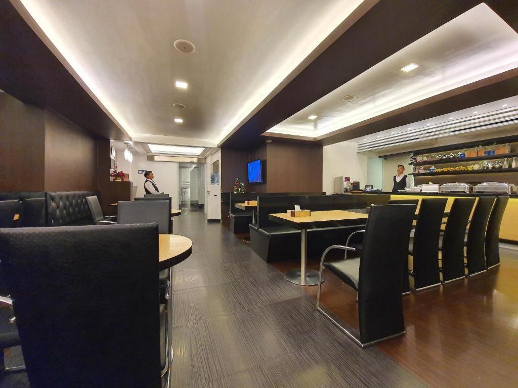 Clover City Center Plus Hotel Yangon Eksteriør bilde