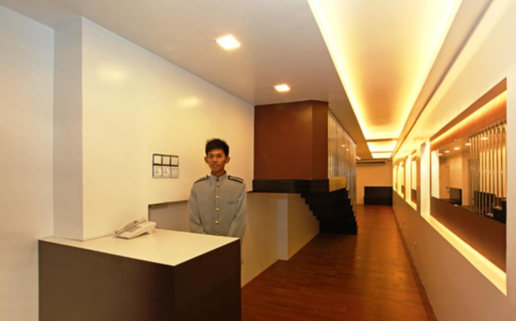 Clover City Center Plus Hotel Yangon Eksteriør bilde