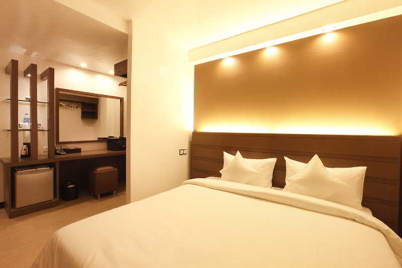 Clover City Center Plus Hotel Yangon Eksteriør bilde