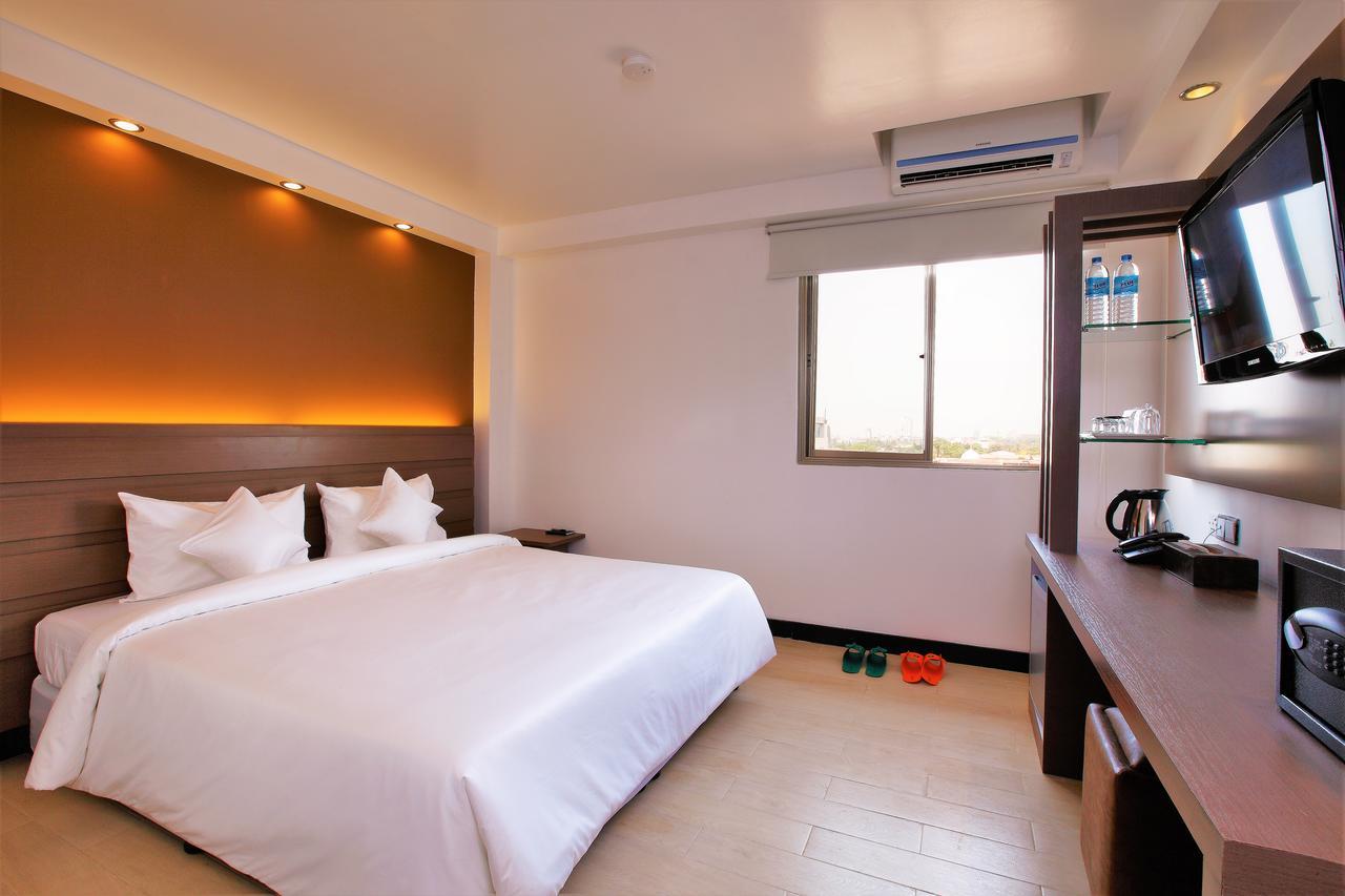 Clover City Center Plus Hotel Yangon Eksteriør bilde