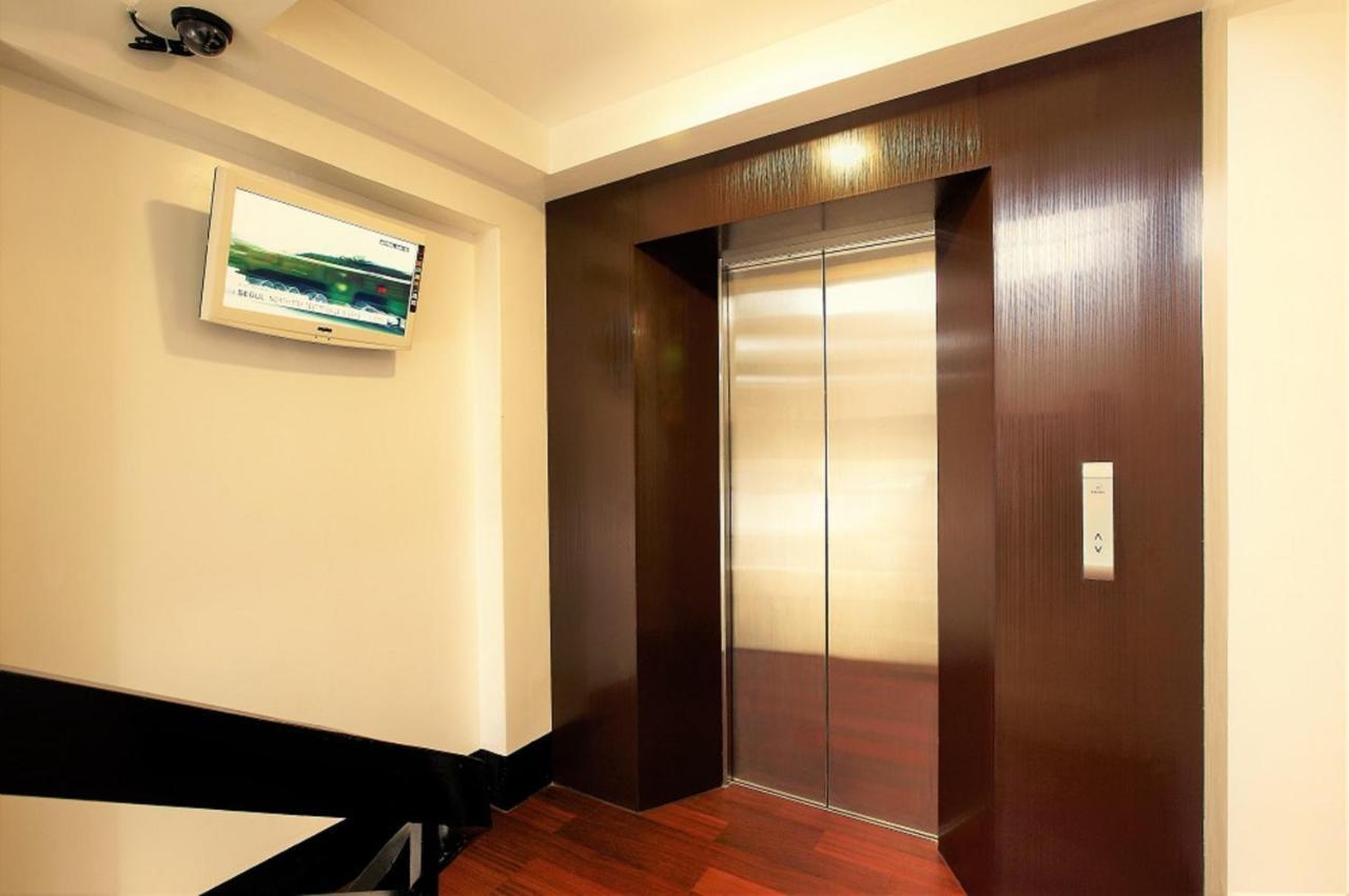 Clover City Center Plus Hotel Yangon Eksteriør bilde