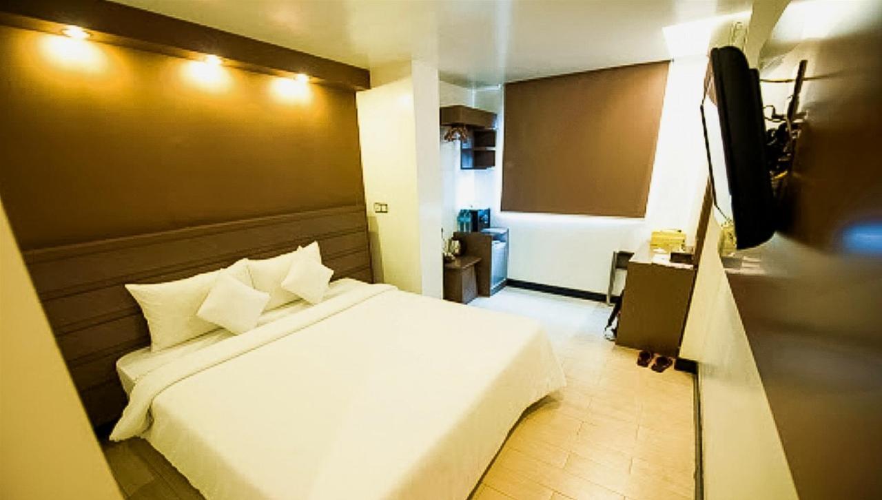 Clover City Center Plus Hotel Yangon Eksteriør bilde