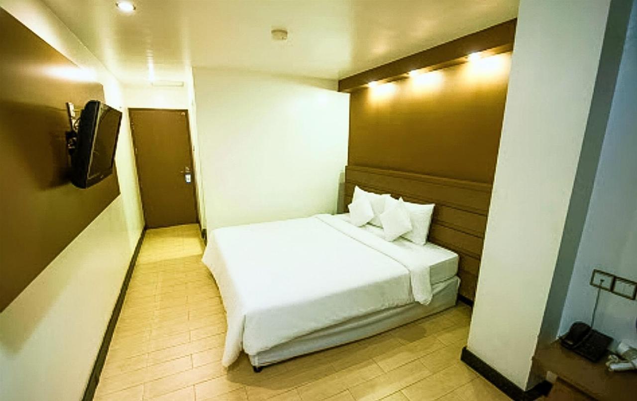 Clover City Center Plus Hotel Yangon Eksteriør bilde